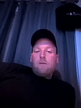 dave32000 online show from April 28, 10:47 pm