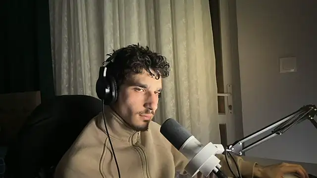 enesbabakral online show from March 4, 6:26 pm