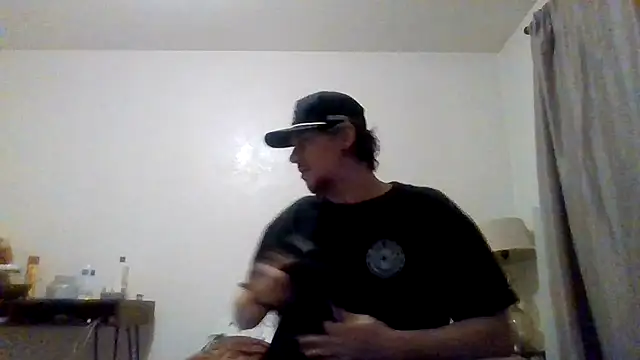 Tallhungandcloudy online show from February 10, 4:17 am