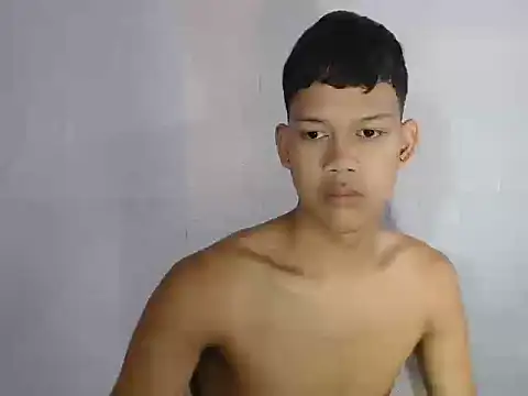 UrAsian Turjak online show from April 24, 12:13 am