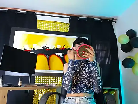 jullian ricci online show from March 10, 7:53 pm