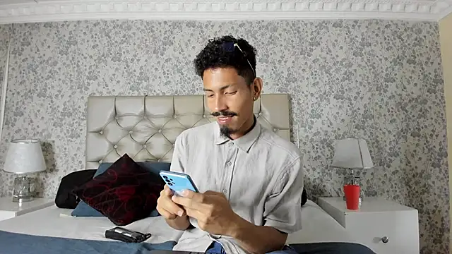 NoaahTylor online show from March 27, 7:26 pm