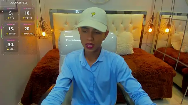 alexking 2 online show from February 13, 9:31 pm