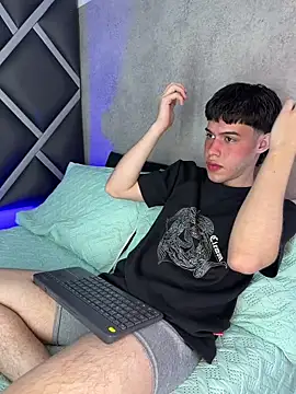 Lucian-greyy online show from March 4, 3:57 am