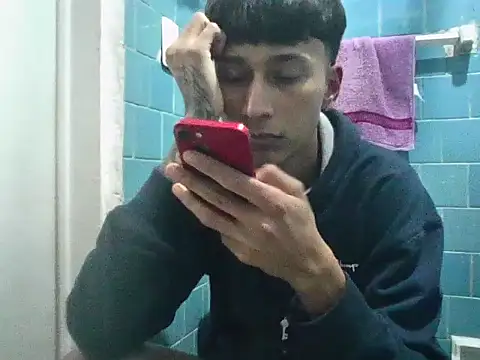 glopetitooo online show from April 9, 11:05 am