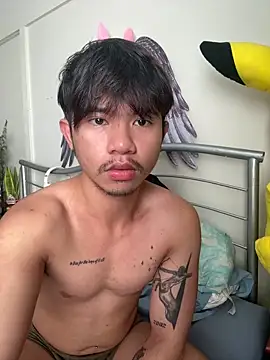 knownasreign online show from February 19, 2:19 am