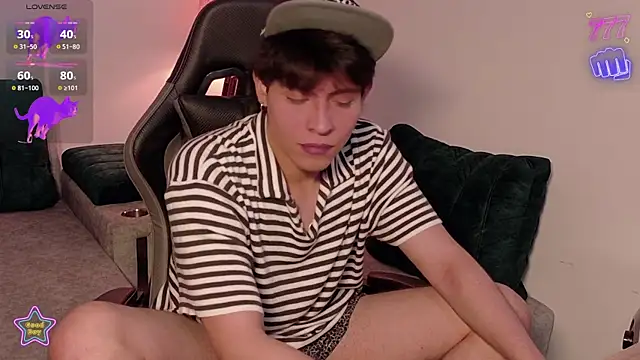  -Lucky-  online show from February 27, 5:01 pm