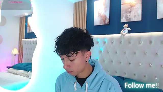 Aiden Rivers  online show from April 16, 12:49 pm