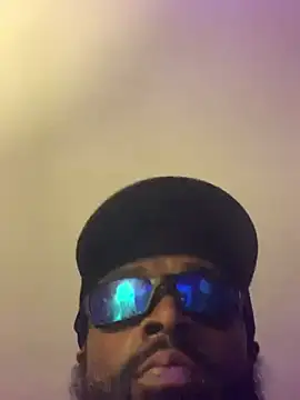 DangoD215 online show from March 8, 9:35 am