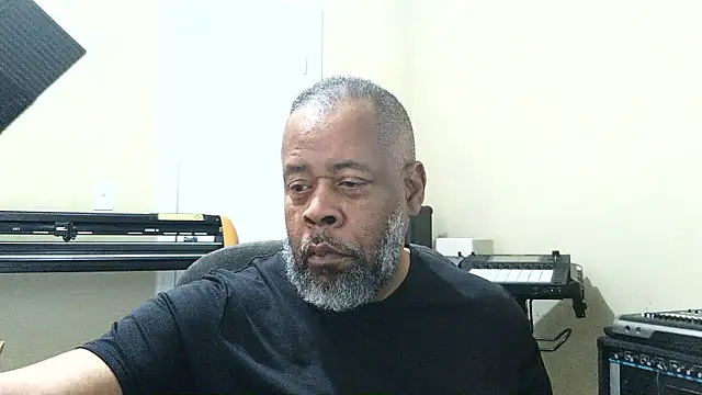 Cleozevo1961 online show from March 14, 5:20 pm