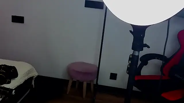 Josh Vin online show from February 26, 7:21 am