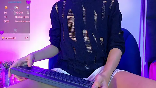 lui x dust online show from April 18, 4:03 am