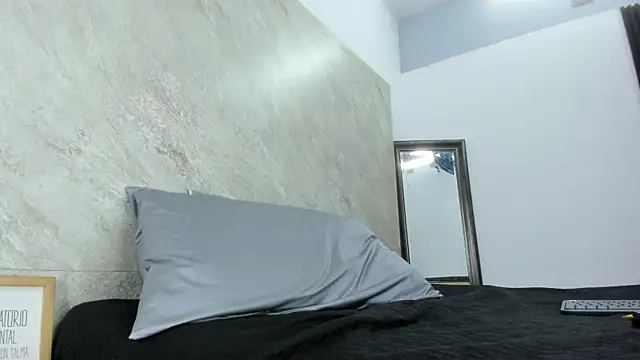 Mick-lollipop online show from April 14, 8:19 pm