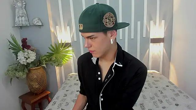 Mk Desire online show from March 5, 2:52 am