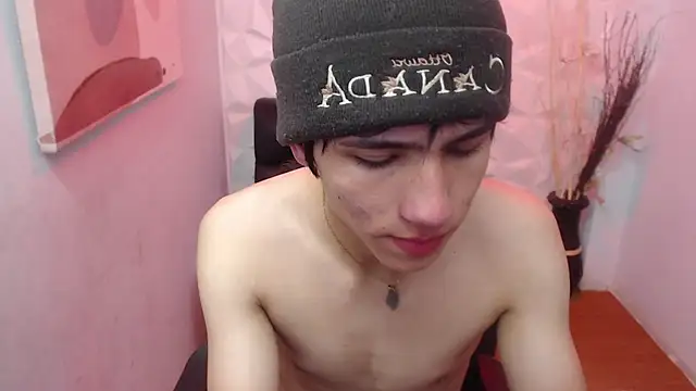 Stich 23 online show from March 9, 2:22 pm