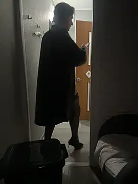 ObedientMonolith646 online show from March 3, 8:48 pm