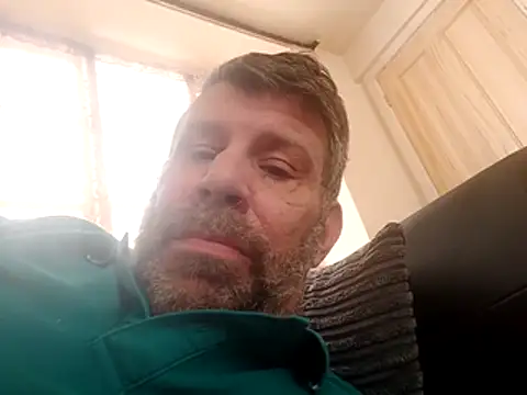 stud2512 online show from April 7, 9:20 am