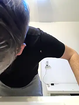 eruzam59000 online show from April 15, 9:26 pm