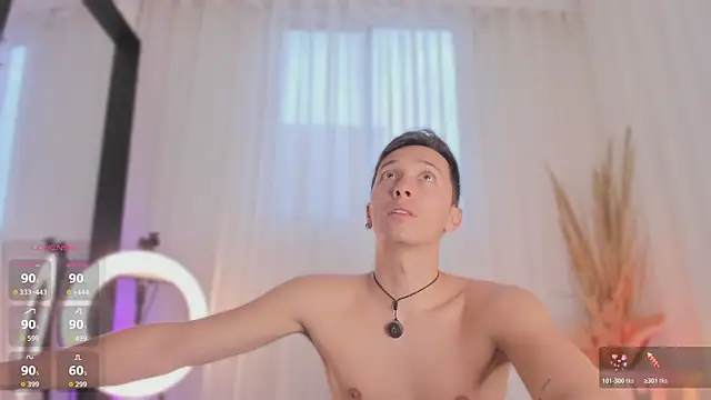 Thiago Jones1 online show from April 19, 5:01 pm