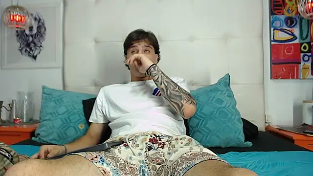 EXCLUSIVE8 online show from April 11, 4:41 am