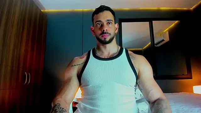 massimo visconti online show from April 15, 1:16 am