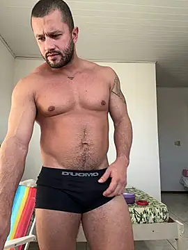 Romaninho online show from May 27, 11:18 am