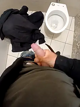 ILovpvsZy online show from March 6, 6:27 pm