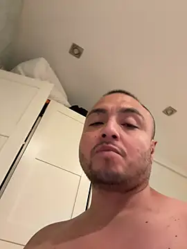alexandeerr1986 online show from June 2, 5:36 pm