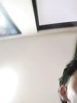 Sccarry online show from March 5, 9:22 pm