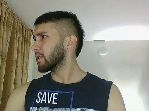 liam-lewis online show from March 5, 12:40 am