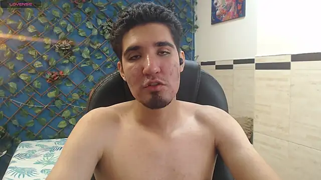 Roccoallegeri online show from April 1, 1:41 pm