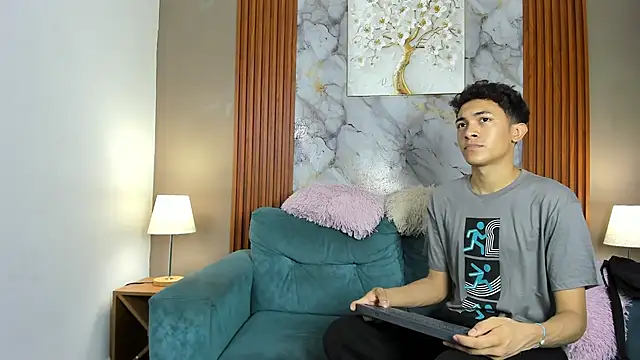 SKYN MAN online show from April 12, 1:20 am