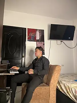 Kenny romano online show from April 18, 10:20 pm