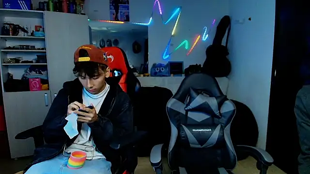 RawDuddes online show from March 18, 3:09 am