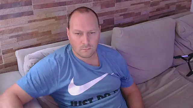 lustonfan online show from April 15, 1:11 pm