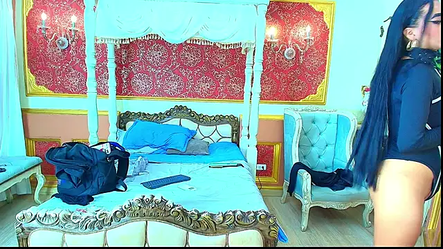 Sienna Dark online show from May 30, 11:32 am