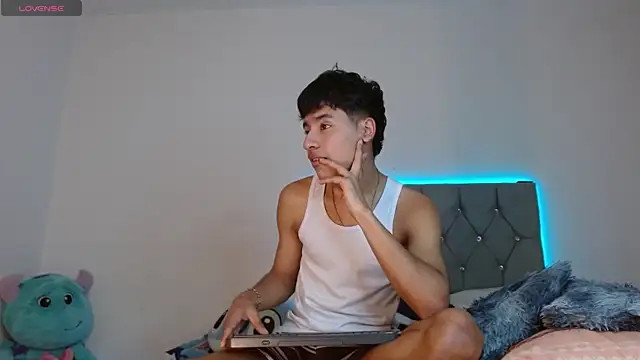 Sebas fire4 online show from May 15, 11:13 pm