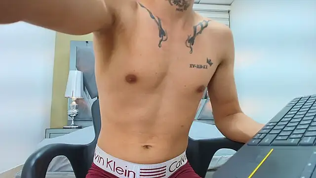 HENRY GREEN2 online show from April 9, 7:31 pm