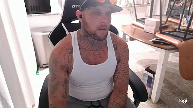 SecretsNextDoor online show from April 20, 9:12 am