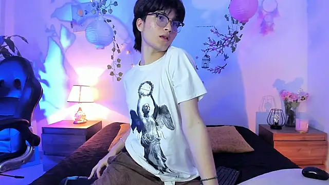 Kai blaz online show from April 15, 10:43 pm