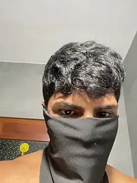 cowxboyyyyyy online show from April 21, 9:32 pm