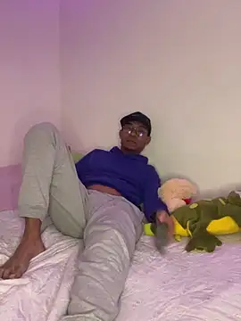 boyctg9797 online show from March 12, 1:02 am