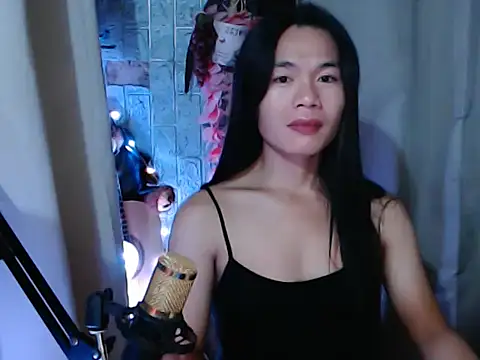 im small online show from March 12, 5:09 pm