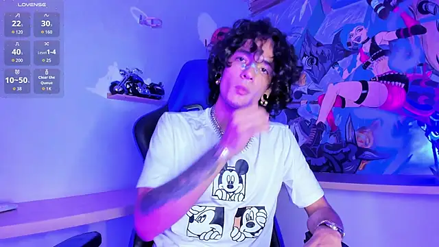 Skinny Mac online show from April 28, 2:27 am