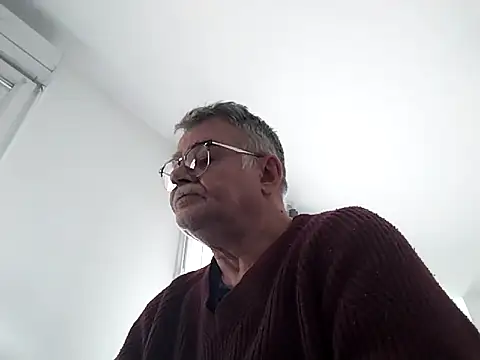 oura online show from April 11, 7:45 am