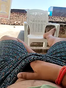 Desii rockstarr online show from March 26, 5:00 am