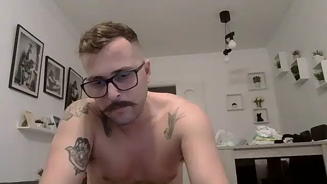 yanick931 online show from May 12, 11:24 pm