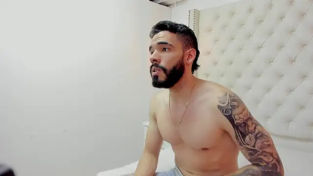 JEAN LEWIS2 online show from April 10, 7:32 pm