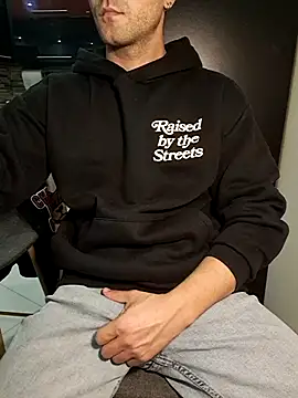 lucasardyn online show from March 15, 5:41 pm