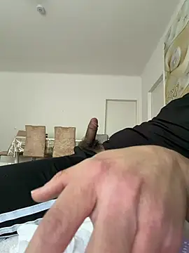 bobi7v online show from June 11, 3:54 pm